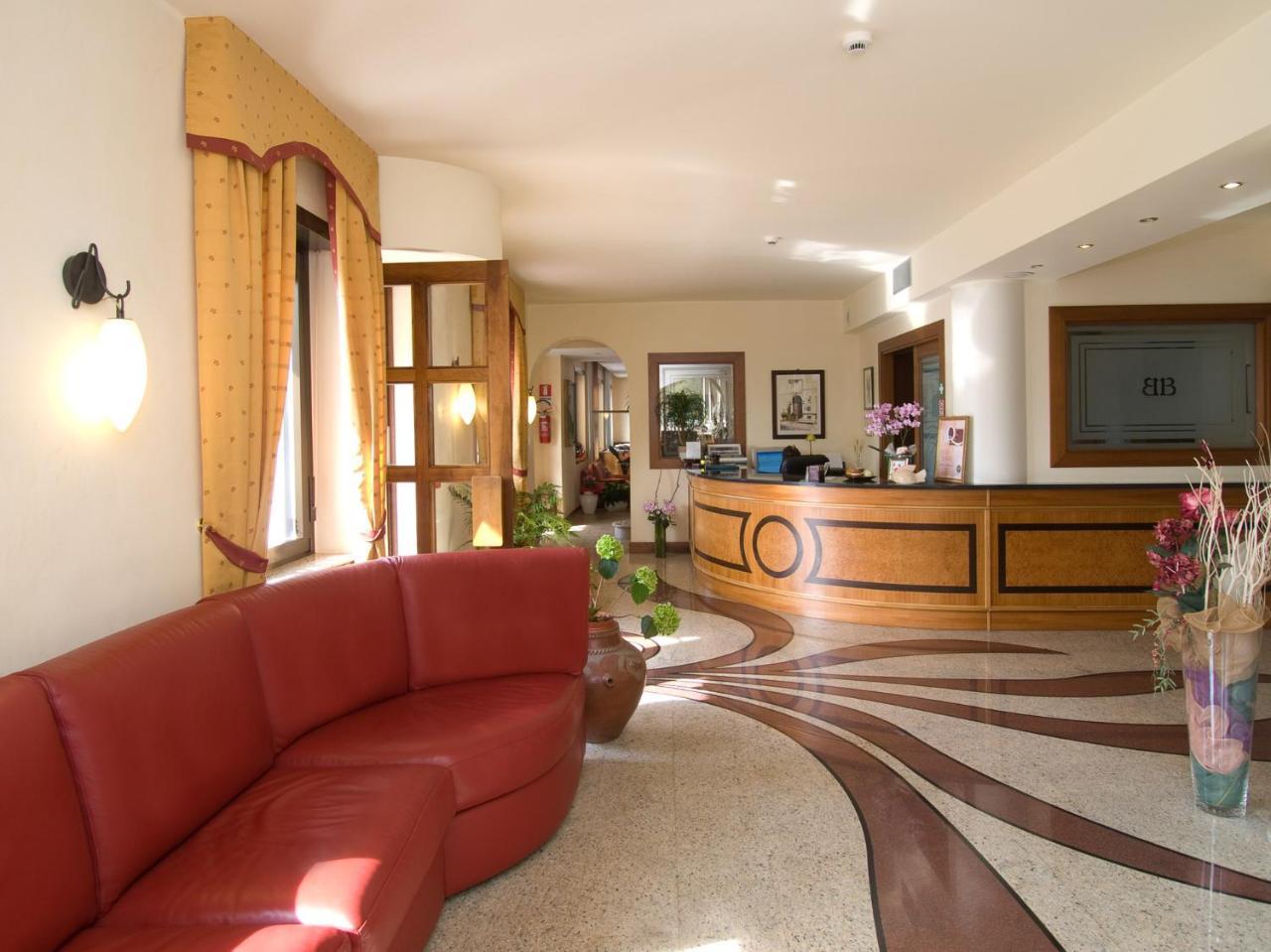 Hotel Bellavista Мальчезіне Екстер'єр фото